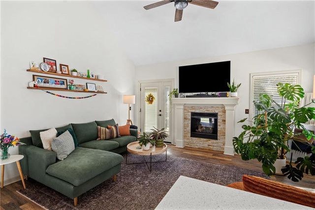 701 N Rockwell Avenue, Independence, MO 64056