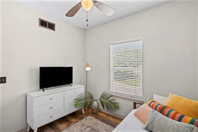 701 N Rockwell Avenue, Independence, MO 64056