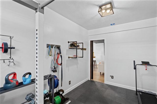 701 N Rockwell Avenue, Independence, MO 64056