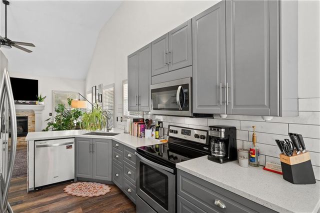 701 N Rockwell Avenue, Independence, MO 64056