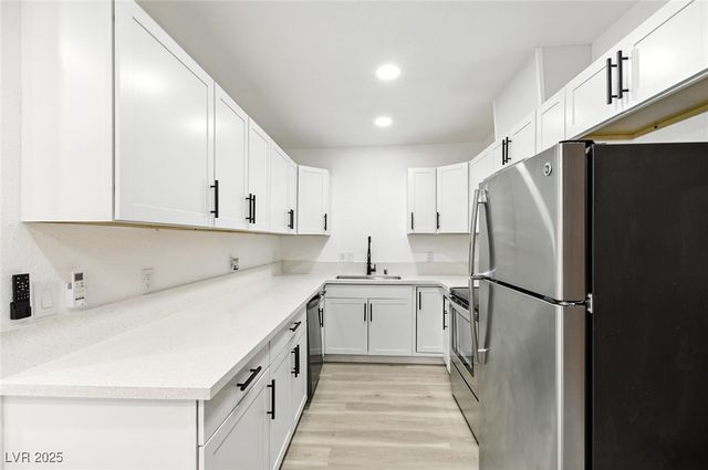 364 North 13th Street, Las Vegas, NV 89101