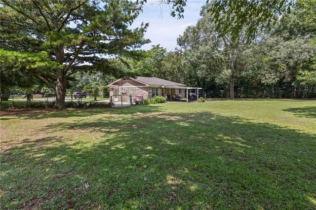 9262 Sandy Creek Court, Semmes, AL 36575