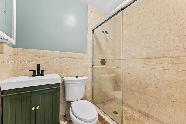 11770 Griffing Blvd, Biscayne Park, FL 33161