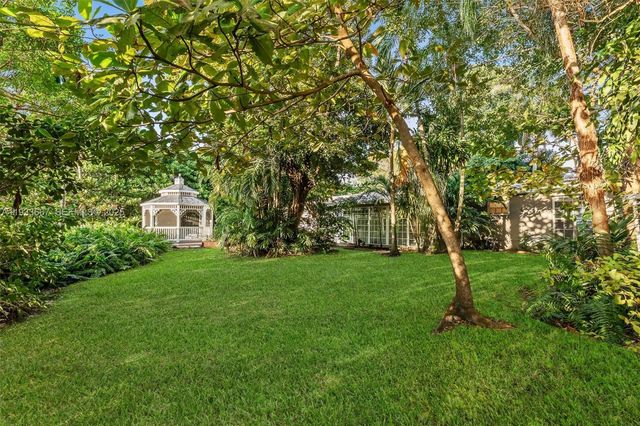 11770 Griffing Blvd, Biscayne Park, FL 33161