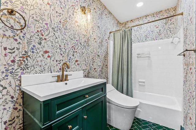 11770 Griffing Blvd, Biscayne Park, FL 33161