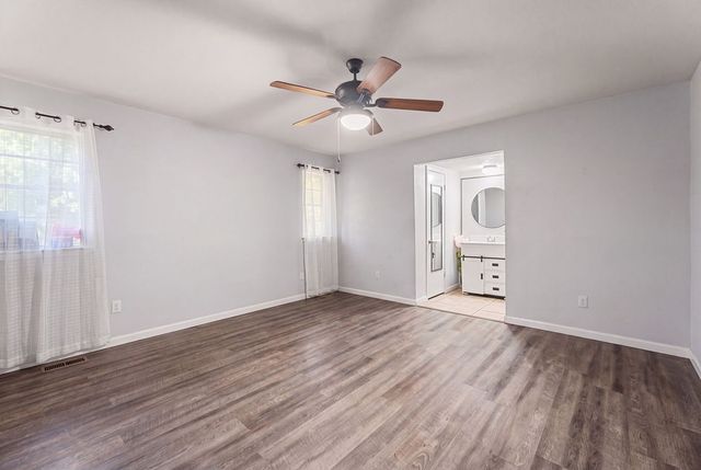 202 Fleetwood Court, Arlington, TX 76014