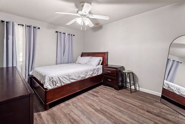 202 Fleetwood Court, Arlington, TX 76014