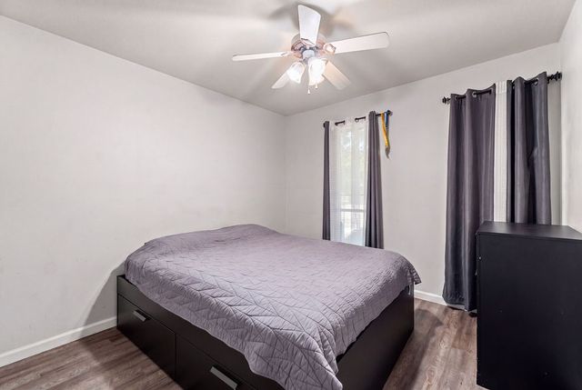 202 Fleetwood Court, Arlington, TX 76014