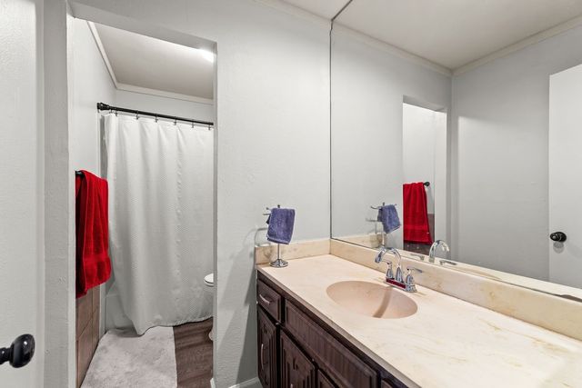 202 Fleetwood Court, Arlington, TX 76014