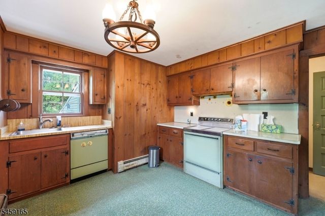 14 Sand Spring Rd, Morris Twp., NJ 07960