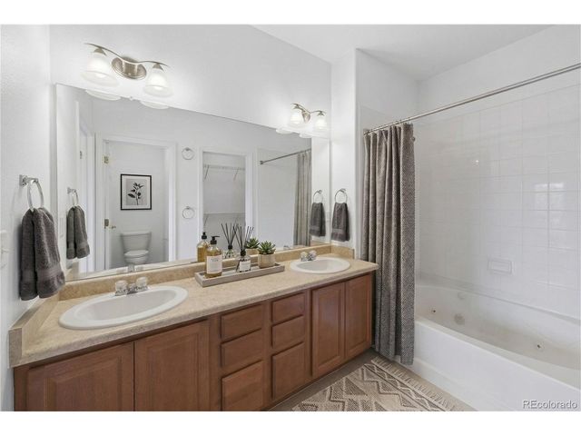 15700 E Jamison Dr 9-203, Englewood, CO 80112