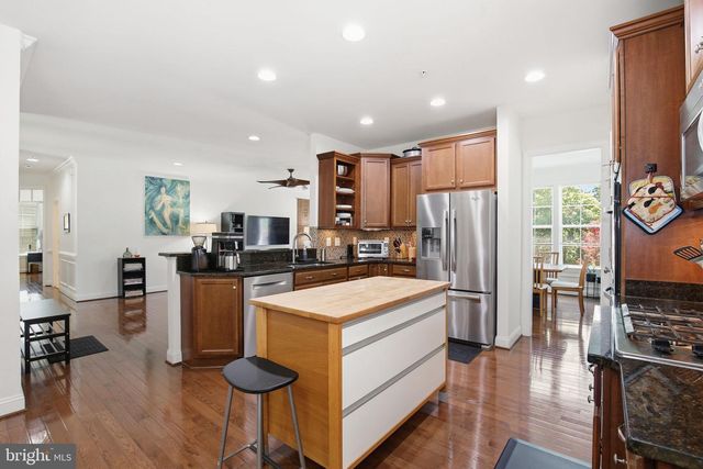 1205 VOLUNTEER DR, Brunswick, MD 21716