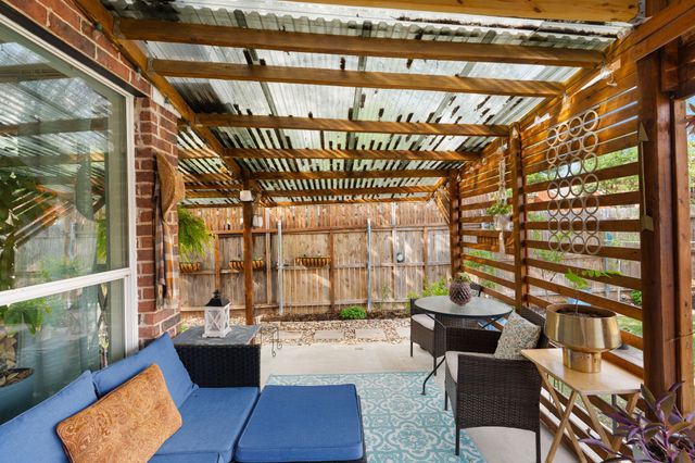 1328 Rawlins Drive, Lancaster, TX 75134