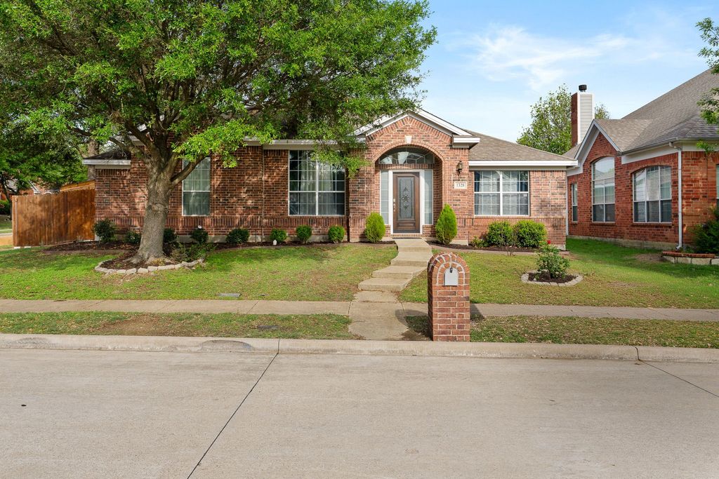 1328 Rawlins Drive, Lancaster, TX 75134
