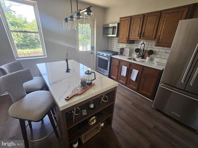 2006 WHISTLER AVE, Baltimore, MD 21230