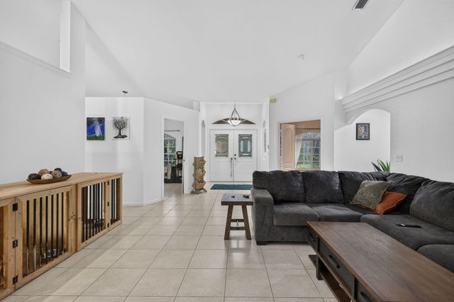 15664 89TH Place N, The Acreage, FL 33470