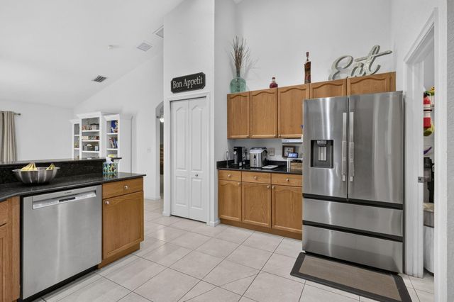 15664 89TH Place N, The Acreage, FL 33470