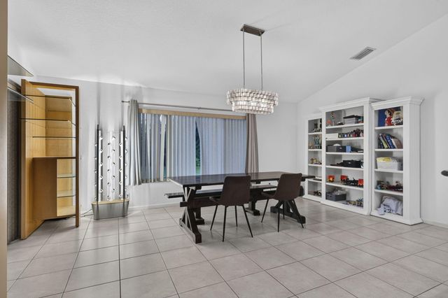 15664 89TH Place N, The Acreage, FL 33470