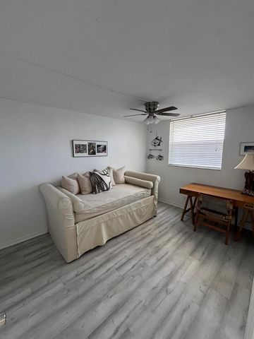 740 E Ocean Avenue, Boynton Beach, FL 33435