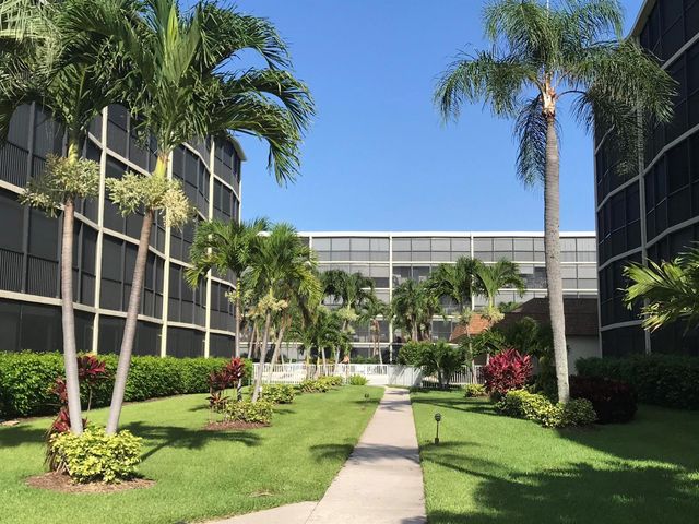 740 E Ocean Avenue, Boynton Beach, FL 33435