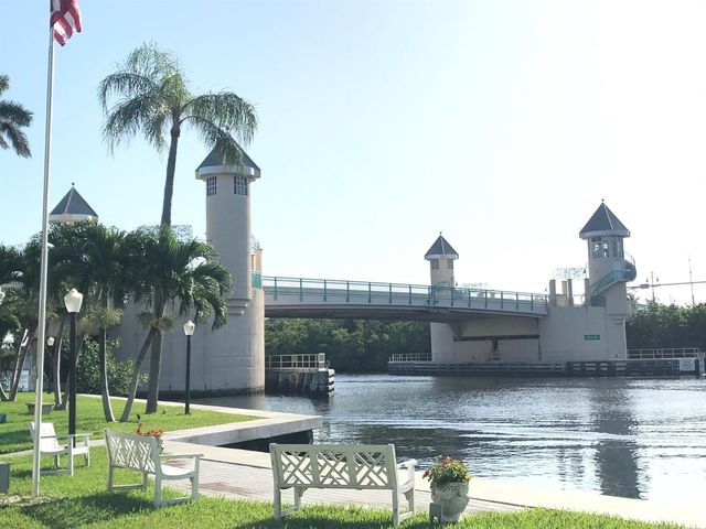 740 E Ocean Avenue, Boynton Beach, FL 33435