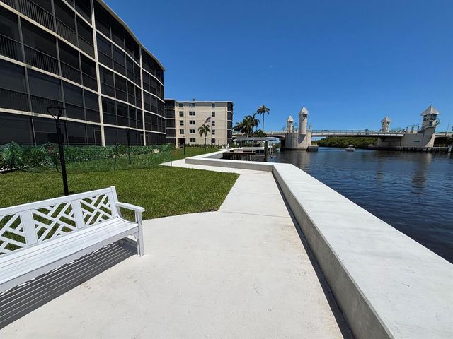 740 E Ocean Avenue, Boynton Beach, FL 33435