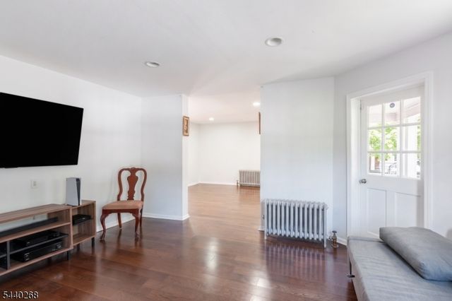158 S Clinton St, East Orange City, NJ 07018