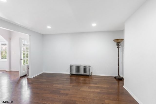 158 S Clinton St, East Orange City, NJ 07018