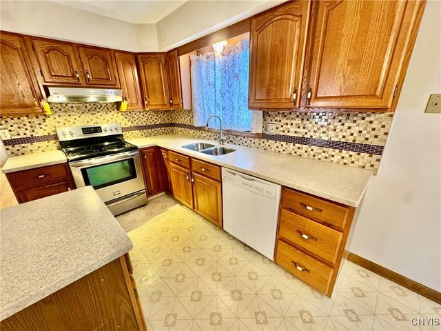 6213 Diffin Road, Cicero, NY 13039