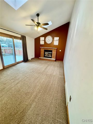 6213 Diffin Road, Cicero, NY 13039