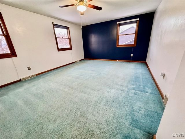 6213 Diffin Road, Cicero, NY 13039