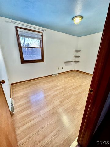 6213 Diffin Road, Cicero, NY 13039