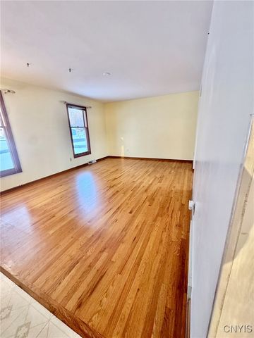 6213 Diffin Road, Cicero, NY 13039