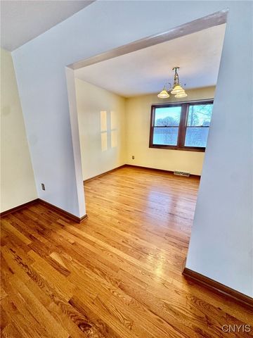 6213 Diffin Road, Cicero, NY 13039