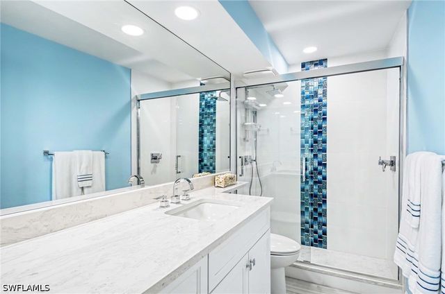 2150 Gulf Shore BLVD N 605, Naples, FL 34102