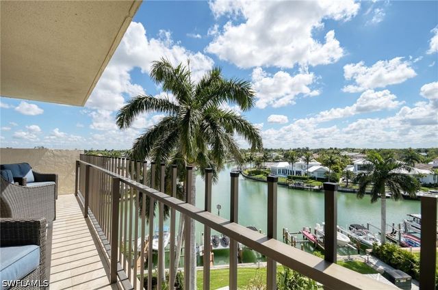 2150 Gulf Shore BLVD N 605, Naples, FL 34102