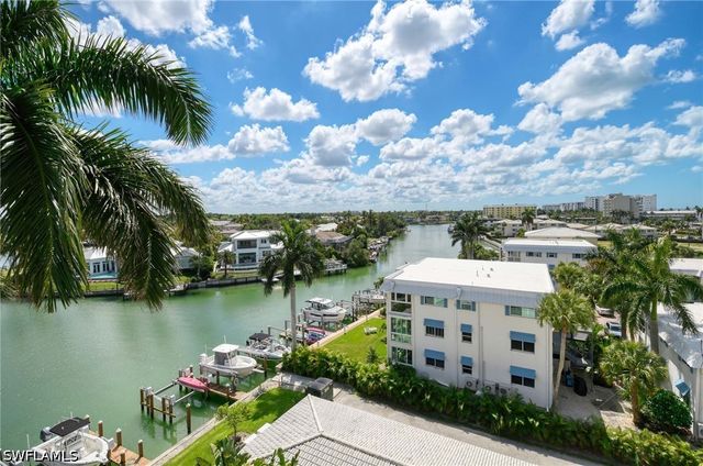 2150 Gulf Shore BLVD N 605, Naples, FL 34102