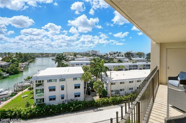 2150 Gulf Shore BLVD N 605, Naples, FL 34102