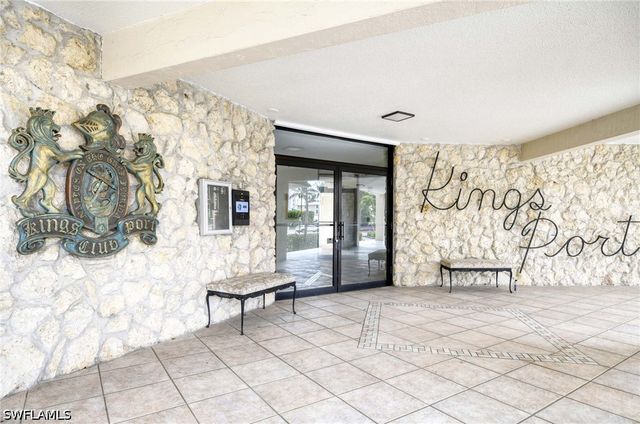 2150 Gulf Shore BLVD N 605, Naples, FL 34102
