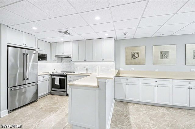 2150 Gulf Shore BLVD N 605, Naples, FL 34102