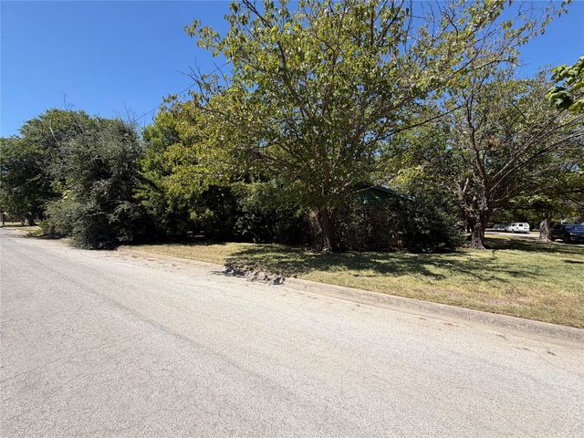 432 Steeple Ridge Road, Everman, TX 76140