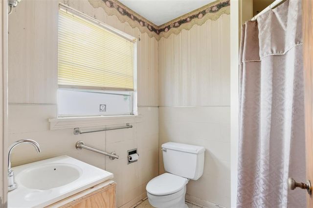 1221 Pamela Street, Sulphur, LA 70663