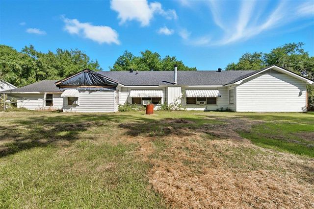 1221 Pamela Street, Sulphur, LA 70663