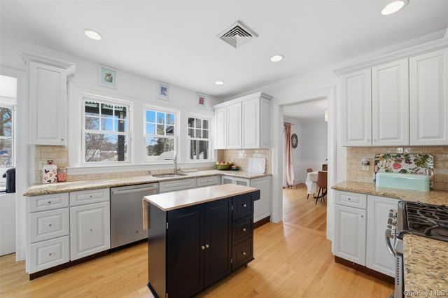 122 Greenacres Avenue, White Plains, NY 10606