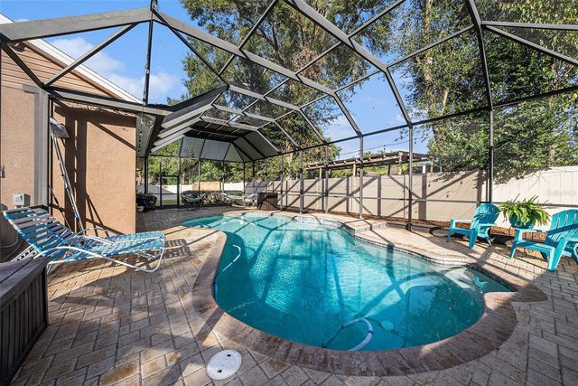 1023 LEGENDS PASS DRIVE, Valrico, FL 33594