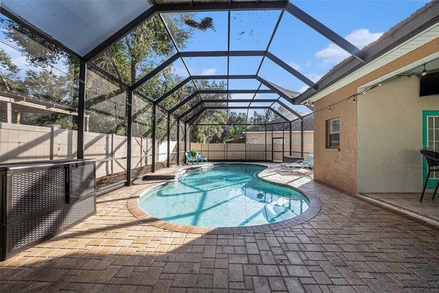 1023 LEGENDS PASS DRIVE, Valrico, FL 33594