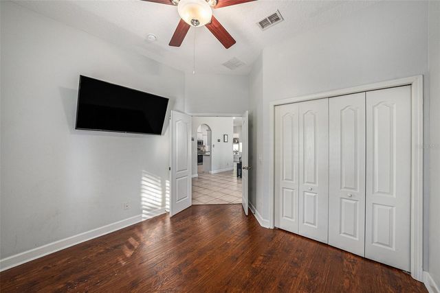 1023 LEGENDS PASS DRIVE, Valrico, FL 33594