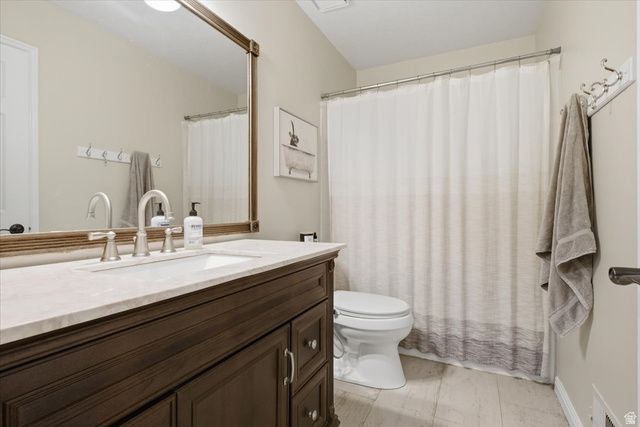 11689 S OAK MANOR DR, Sandy, UT 84092
