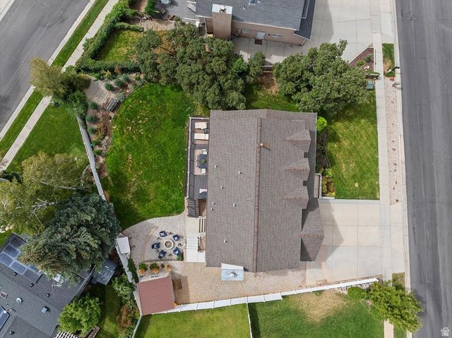 11689 S OAK MANOR DR, Sandy, UT 84092
