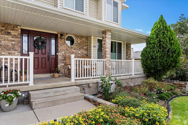 11689 S OAK MANOR DR, Sandy, UT 84092